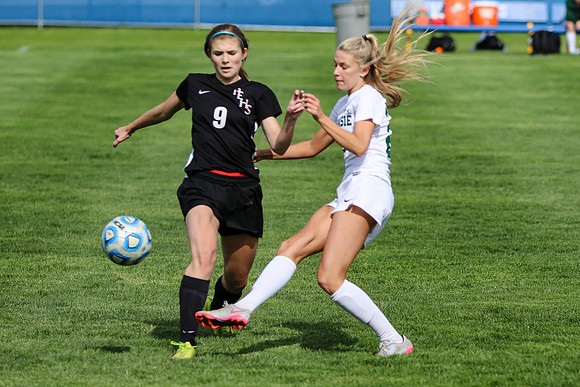 2016 WV Girls Soccer vs Plainfield East-11