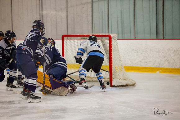 20241123 Varsity Oswego-90