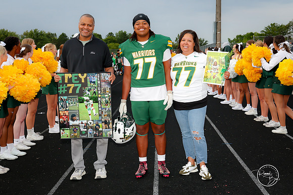 2026 Senior Football Families-15