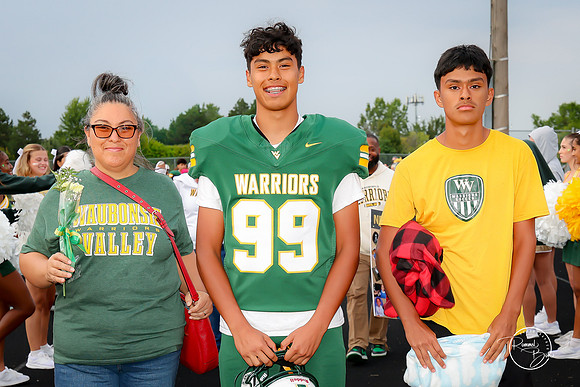 2026 Senior Football Families-18