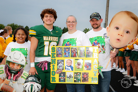 2026 Senior Football Families-44