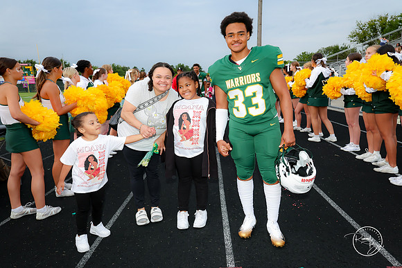 2026 Senior Football Families-45