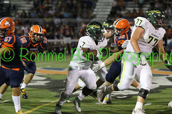 201910920 WV Football vs Naperville North-40