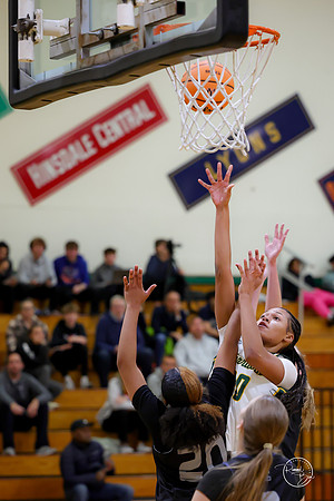20251117 Oswego East-19