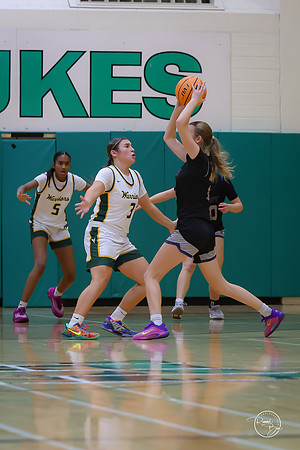 20251117 Oswego East-98