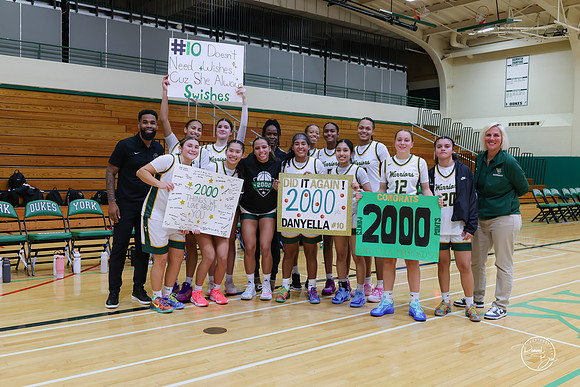 20251117 Oswego East-122