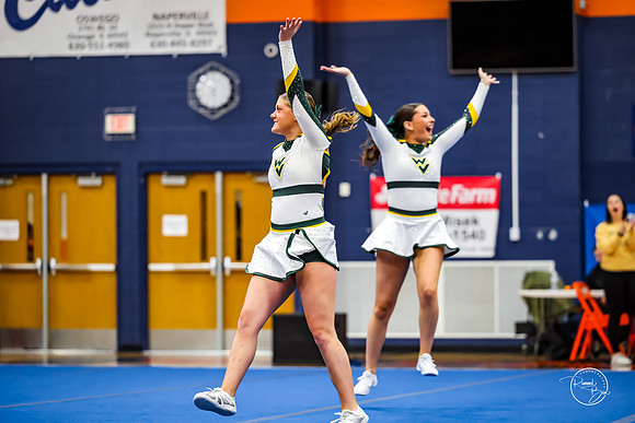 202512120 Varsity Cheer Oswego Invite-13