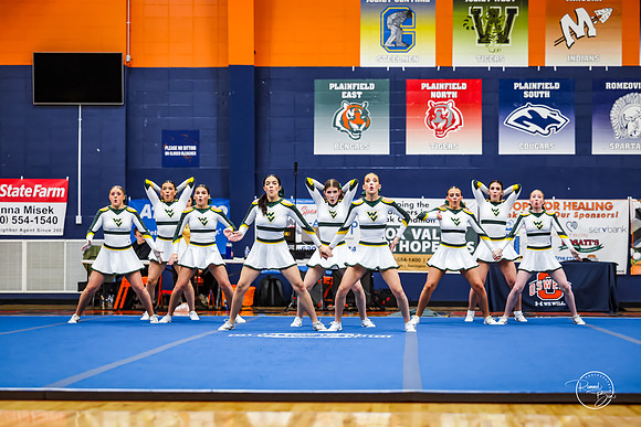 202512120 Varsity Cheer Oswego Invite-19