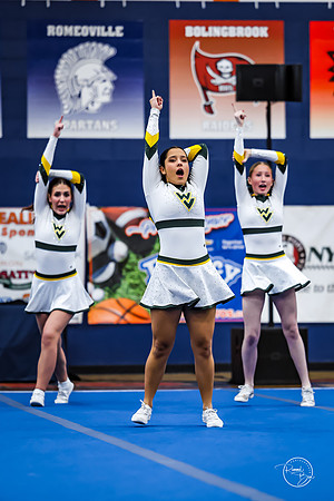 202512120 Varsity Cheer Oswego Invite-27