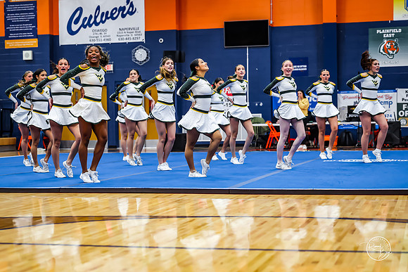 202512120 Varsity Cheer Oswego Invite-55