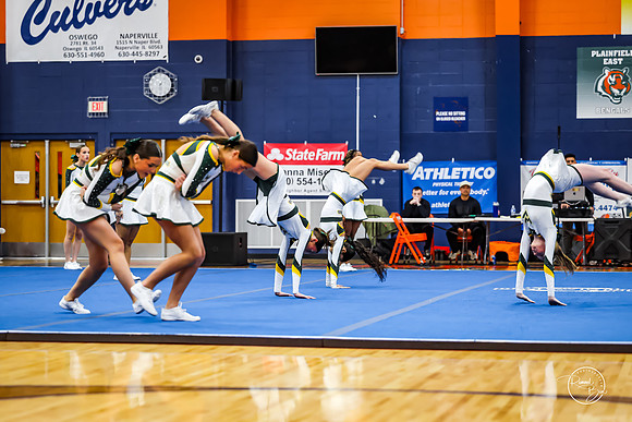 202512120 Varsity Cheer Oswego Invite-82