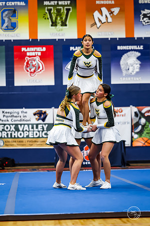 202512120 Varsity Cheer Oswego Invite-102