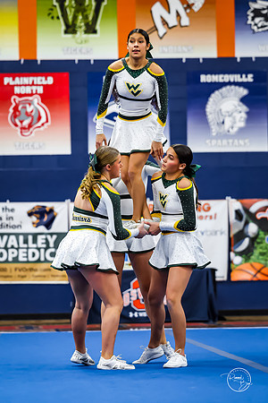 202512120 Varsity Cheer Oswego Invite-103