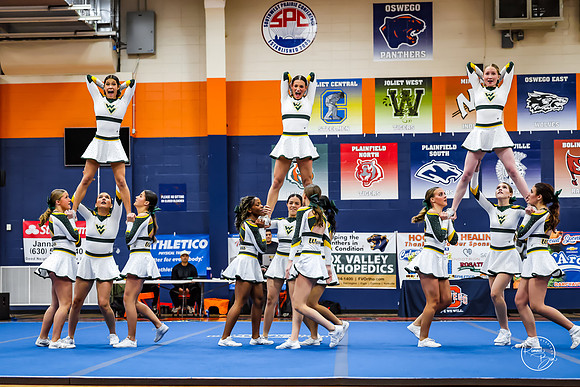 202512120 Varsity Cheer Oswego Invite-115