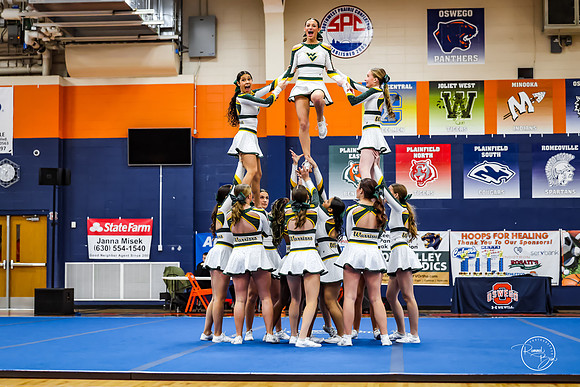202512120 Varsity Cheer Oswego Invite-127