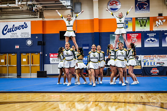 202512120 Varsity Cheer Oswego Invite-163
