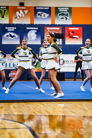202512120 Varsity Cheer Oswego Invite-176