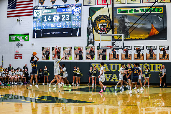 20251219 Neuqua Valley-19