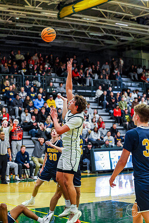 20251219 Neuqua Valley-27