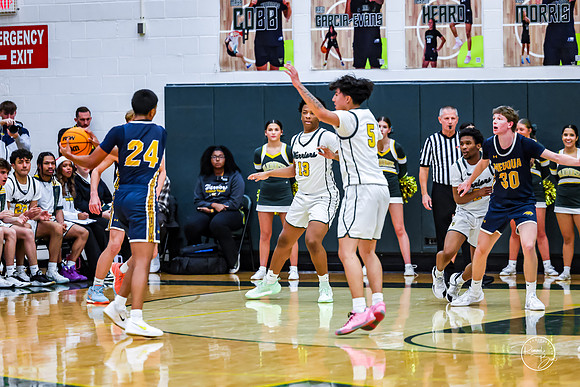 20251219 Neuqua Valley-31
