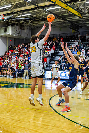 20251219 Neuqua Valley-42