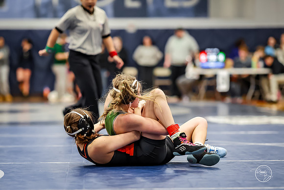20260103  Girls Wrestling Oswego Invite-3