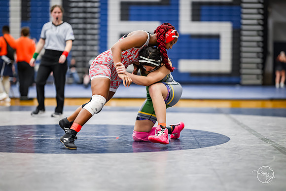 20260103  Girls Wrestling Oswego Invite-18