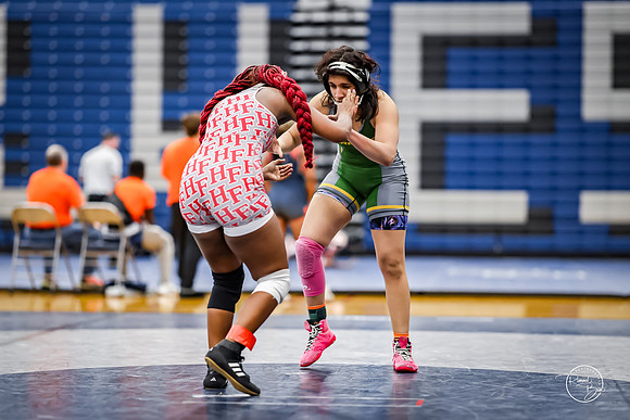 20260103  Girls Wrestling Oswego Invite-27