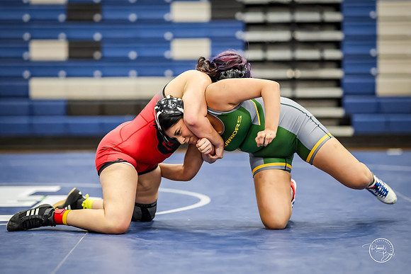 20260103  Girls Wrestling Oswego Invite-33