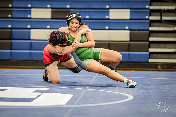 20260103  Girls Wrestling Oswego Invite-37