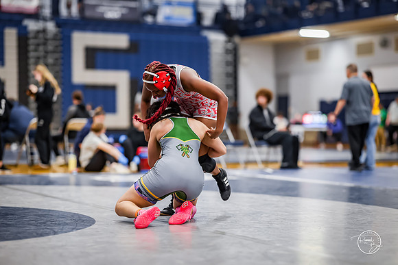 20260103  Girls Wrestling Oswego Invite-45