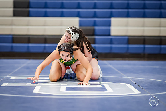 20260103  Girls Wrestling Oswego Invite-49