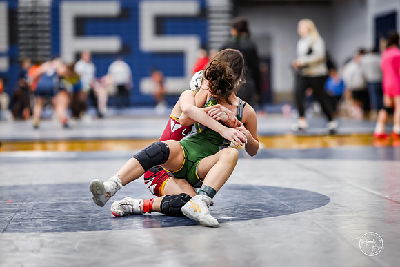 20260103  Girls Wrestling Oswego Invite-63