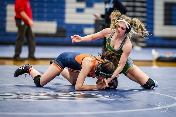20260103  Girls Wrestling Oswego Invite-72
