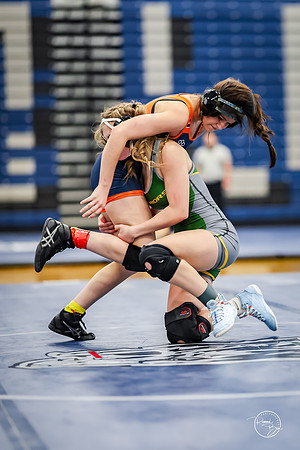 20260103  Girls Wrestling Oswego Invite-93