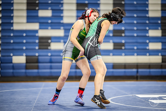 20260103  Girls Wrestling Oswego Invite-97
