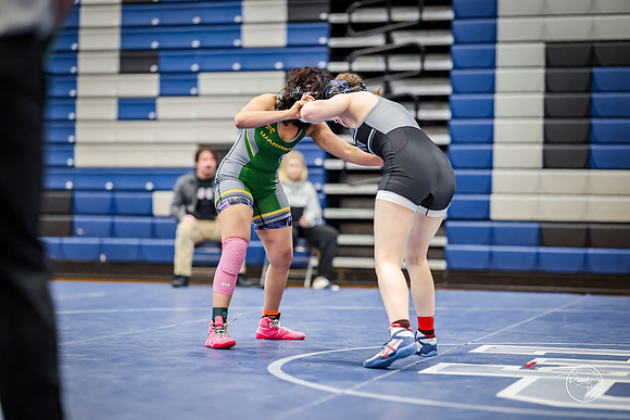 20260103  Girls Wrestling Oswego Invite-108