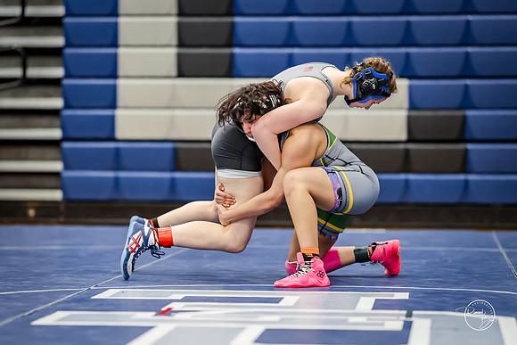 20260103  Girls Wrestling Oswego Invite-112