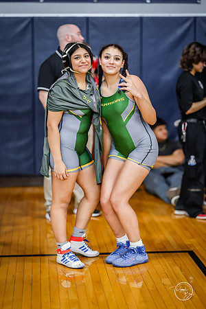 20260103  Girls Wrestling Oswego Invite-114