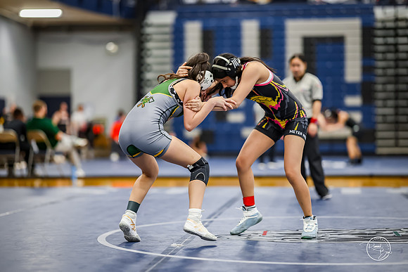 20260103  Girls Wrestling Oswego Invite-135