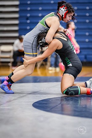 20260103  Girls Wrestling Oswego Invite-146