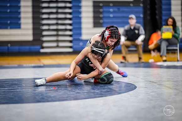 20260103  Girls Wrestling Oswego Invite-151