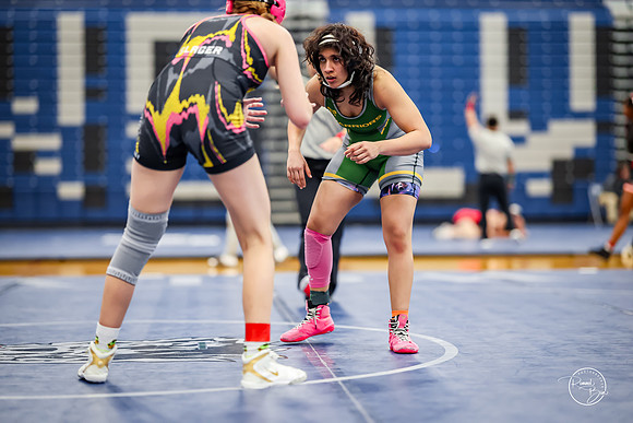 20260103  Girls Wrestling Oswego Invite-164