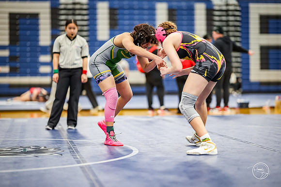 20260103  Girls Wrestling Oswego Invite-174