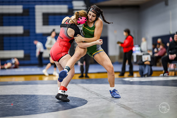 20260103  Girls Wrestling Oswego Invite-183