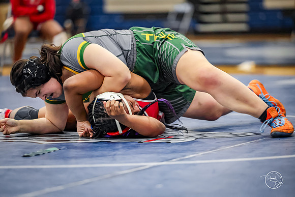 20260103  Girls Wrestling Oswego Invite-208