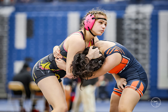20260103  MV Girls Wrestling Oswego Invite-14