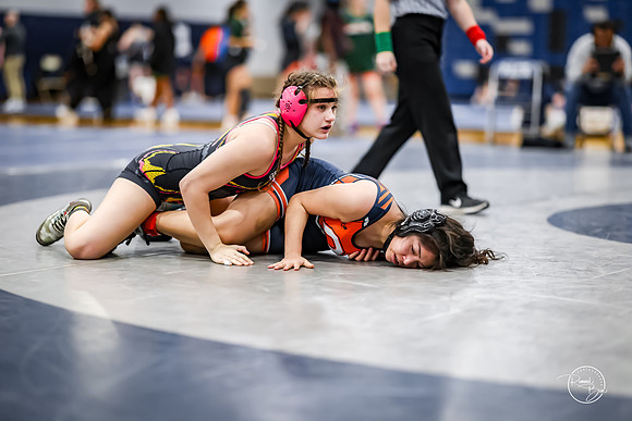 20260103  MV Girls Wrestling Oswego Invite-18