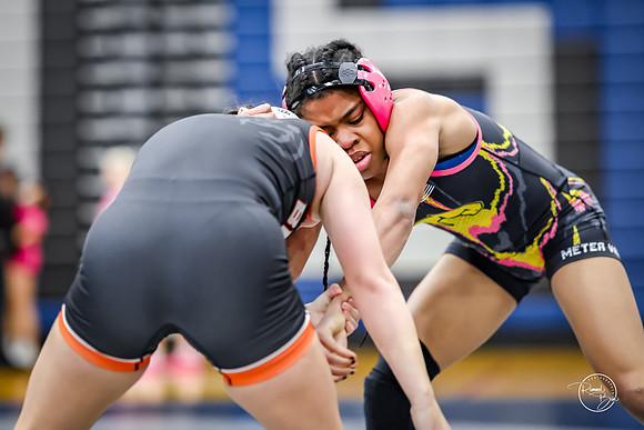 20260103  MV Girls Wrestling Oswego Invite-29
