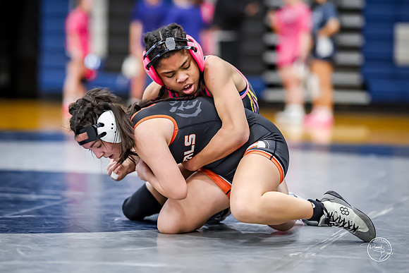 20260103  MV Girls Wrestling Oswego Invite-33